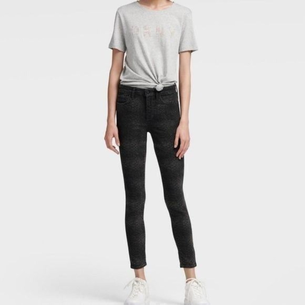 Dkny high rise skinny ankle length BLACK snakeskin print jeans size 29 8 new!!!